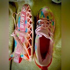 Just SO SO pink, blue, yellow paint splash style tennis shoes, size 39, or 8.5US